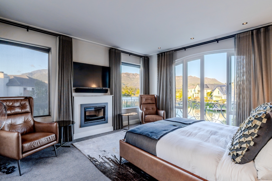4 Bedroom Property for Sale in Val De Vie Estate Western Cape